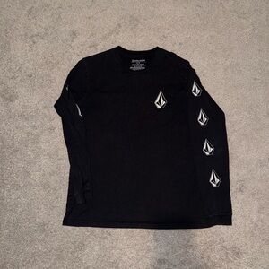 Volcom long sleeve black and white